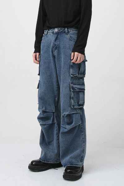 Jeans with Cargo Pockets