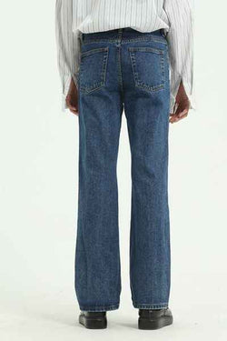 Straight Leg Jeans with Pockets