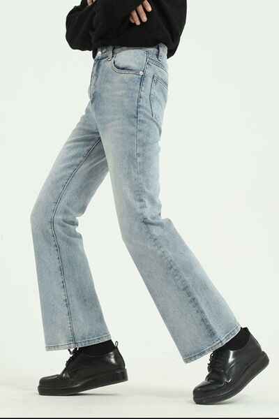 Straight Leg Jeans with Pockets