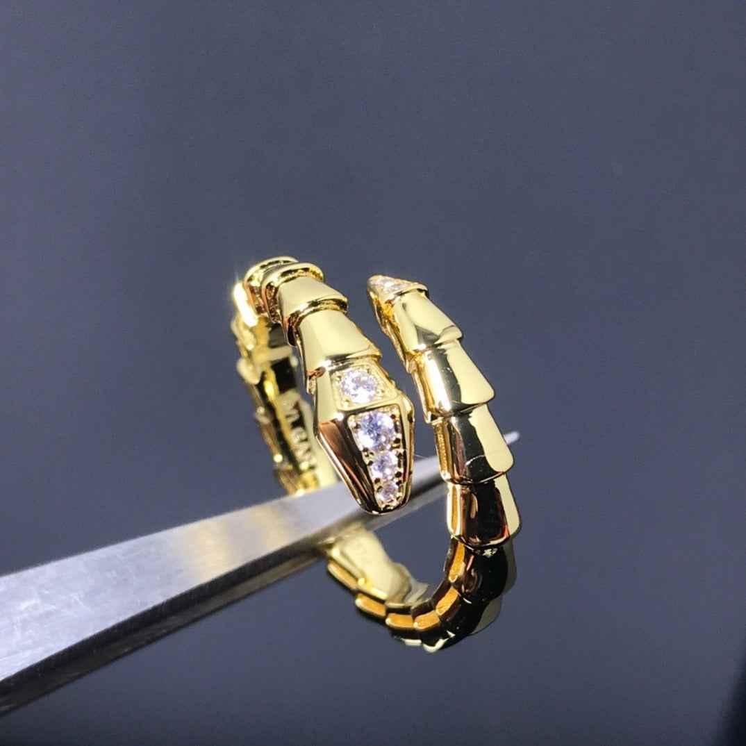 18K Gold Snake Diamond Studded Ring