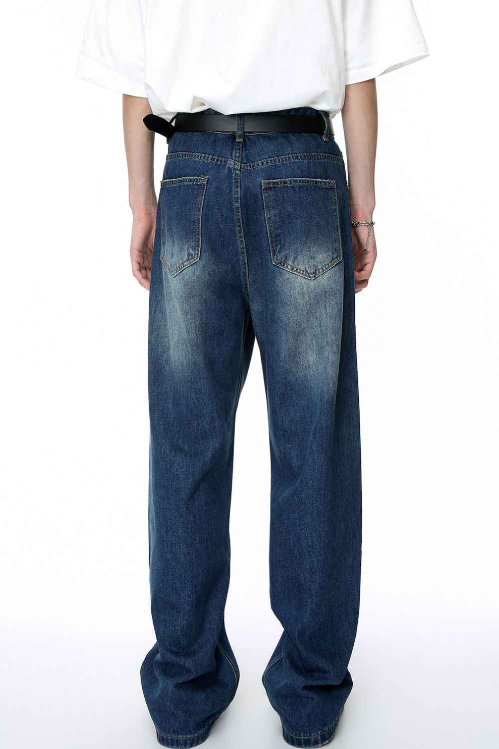 Men's Distressed Applique Straight Jeans