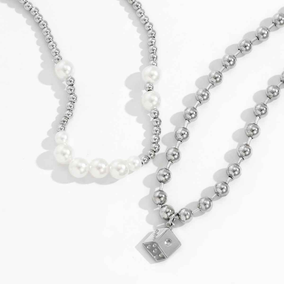 Pearl Double-Layered Necklace With Die Pendant necklace